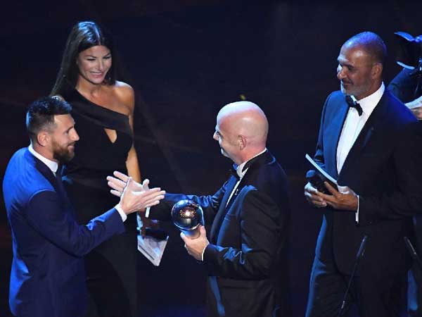 FIFA bị tố sửa phiếu bầu chọn cho Messi đoạt The Best 2019