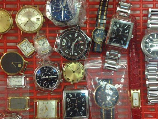 Hải quan Hà Nội đấu giá 54 chiếc đồng hồ đã qua sử dụng