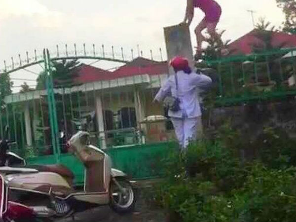Hai cán bộ Trung tâm nuôi dưỡng người già 'tuồn' hàng từ thiện ra ngoài tường trình gì?