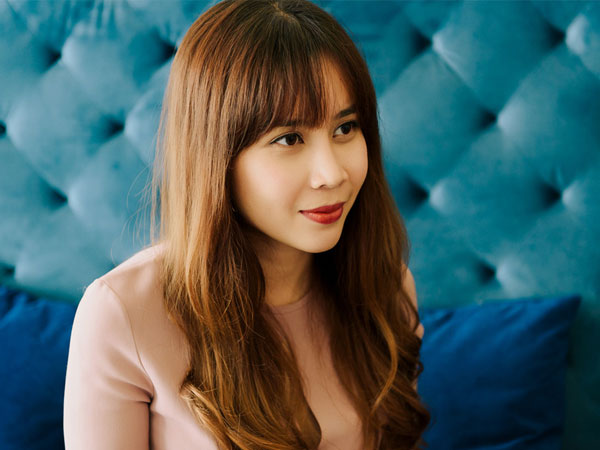 Lưu Hương Giang trốn chồng đi Hàn thẩm mỹ: Bị hải quan chặn vì quá khác lạ, mẹ ruột sốc tới mức khóc liên tục 3 ngày