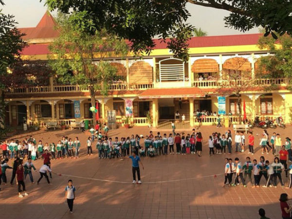 Hải Dương: 51 học sinh đau bụng, nôn mửa nghi ngộ độc thực phẩm