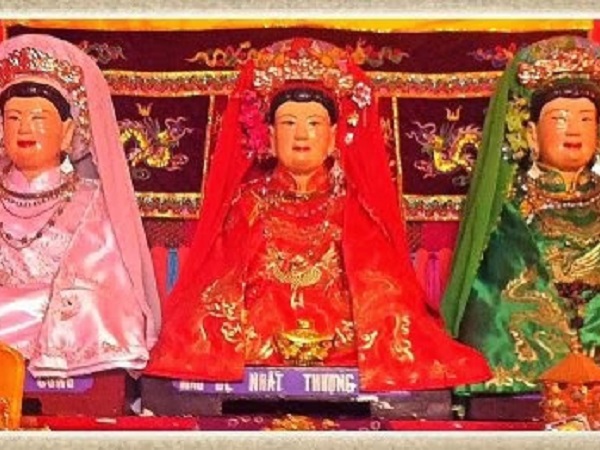 Thờ Mẫu Tứ phủ là gì? Vì sao người Việt theo tín ngưỡng thờ Mẫu nhưng vẫn có quan niệm 'trọng nam khinh nữ'?
