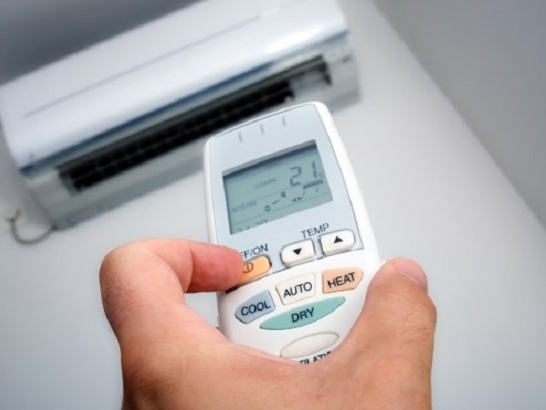 Giữ điều hòa liên tục trong ngày hay bật/ tắt nhiều quãng sẽ tiết kiệm điện hơn?