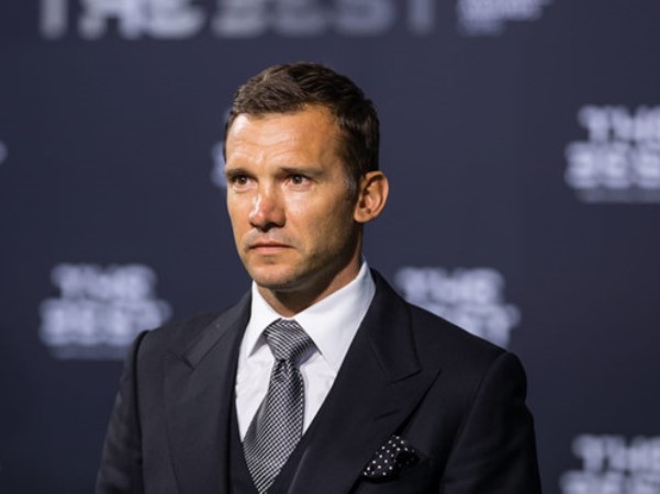 Milan cầu viện Shevchenko trong cơn khủng hoảng