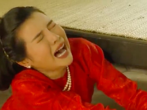 'Tiếng sét trong mưa': Ác như Hai Sáng cũng có ngày ăn tát, nhìn Khải Duy đánh sấp mặt mà khán giả sướng rơn