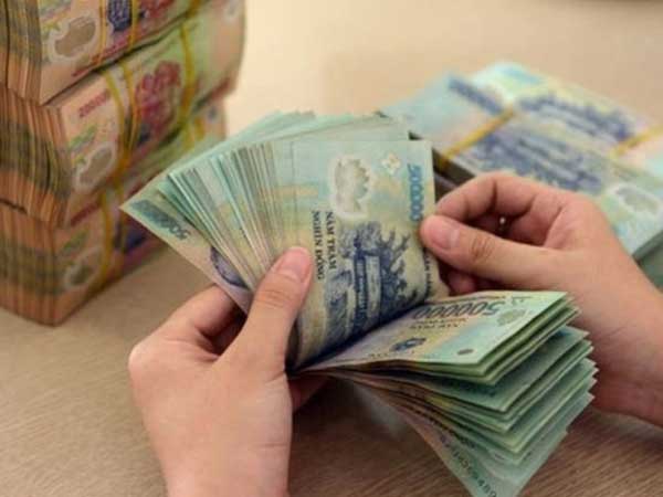 Ngân hàng mua trái phiếu doanh nghiệp, cho vay cầm cố sổ tiết kiệm: NHNN nói chưa đáng lo