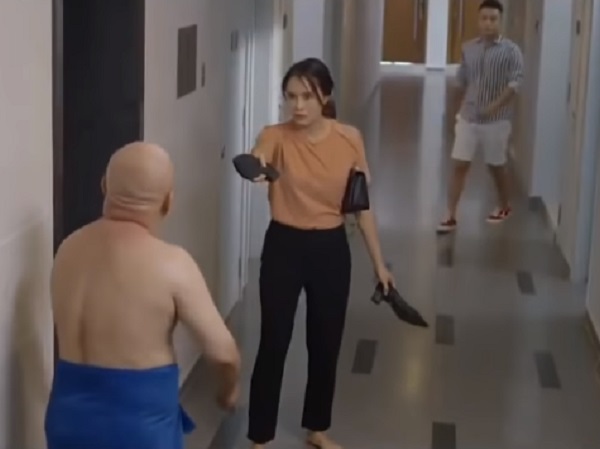 Chứng kiến Khuê bị gã dê xồm dở trò đồi bại, thái độ của Bảo 'tuần lộc' khiến khán giả bất ngờ