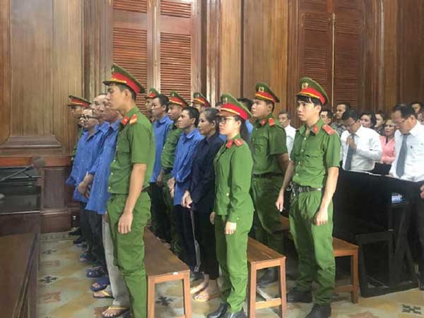 Đề nghị 6 án tử vụ mua bán 379 bánh heroin