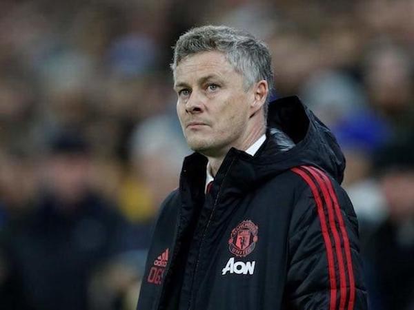 63% CĐV M.U đòi sa thải HLV Solskjaer sau trận hoà AZ Alkmaar