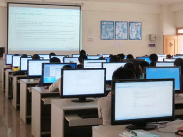 Thêm 9 trường đại học phải dừng cấp chứng chỉ ngoại ngữ, tin học