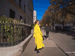 Ở Paris có khác: Vlog mới của Vũ Khắc Tiệp và Ngọc Trinh như 1 show diễn thời trang đỉnh cao, choáng ngợp với phòng khách sạn 110 triệu/đêm