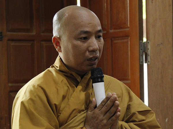 Sư Toàn xin hoàn tục sau nghi vấn 'gạ tình' nữ phóng viên