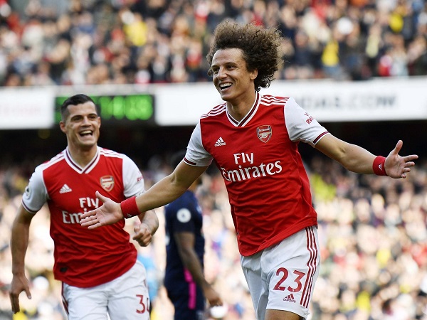 Pepe kiến tạo cho Luiz ghi bàn, Arsenal thắng nhọc tại Emirates