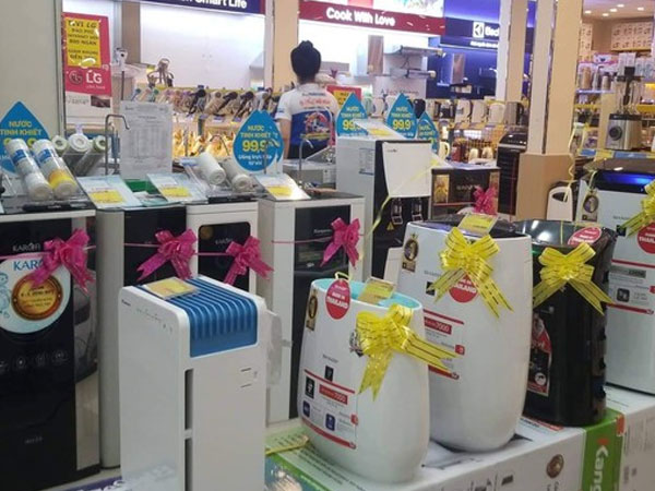 Đổ xô mua máy lọc không khí, khẩu trang chống bụi mịn