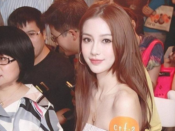 Soi nhan sắc ngày xưa của Angela Baby: Bảo sao khiến Huỳnh Hiểu Minh mê đắm, hứa nâng niu như công chúa cả đời