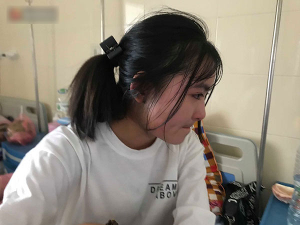 Nỗi đau tột cùng của nữ sinh xinh đẹp phát hiện mình bị ung thư đúng ngày nhận giấy báo trúng tuyển Đại học