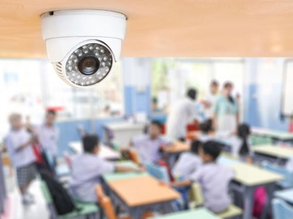Tranh cãi vụ lắp camera trong lớp học: Phần đông phụ huynh đồng tình, giáo viên e ngại cho rằng áp lực và tổn thương