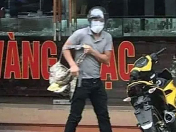 Xác định nghi phạm cướp tiệm vàng, công an khuyến cáo người dân không tự ý truy bắt vì nguy hiểm
