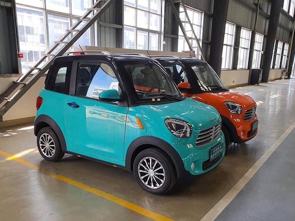 Soi mẫu xe điện siêu nhỏ giá rẻ 75 triệu đồng gây sốt