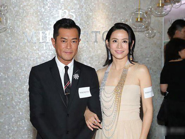 Cổ Thiên Lạc bất ngờ tuyên bố đính hôn, ai cũng gọi tên Tuyên Huyên