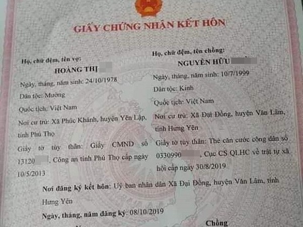 Xôn xao hình ảnh tờ giấy chứng nhận kết hôn của cô dâu 42 và chú rể 20 tuổi ở Hưng Yên