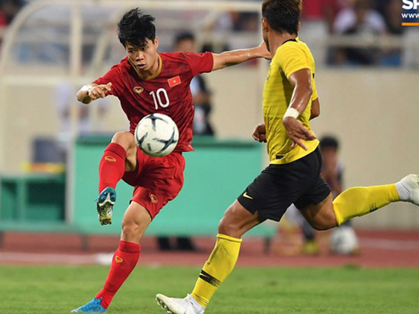 Không thể tiếp tục cái duyên ghi bàn vào lưới Malaysia, Công Phượng vẫn nhận được lời khen từ HLV Park Hang-seo