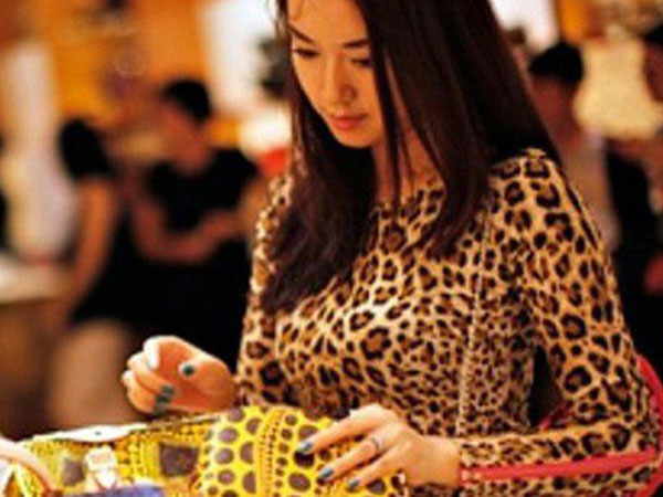 Đây là những chiêu trò giúp các thương hiệu xa xỉ hốt bạc ở Trung Quốc