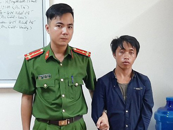 Chồng sát hại vợ bằng 29 nhát dao sau trận cãi vã lúc trời tối