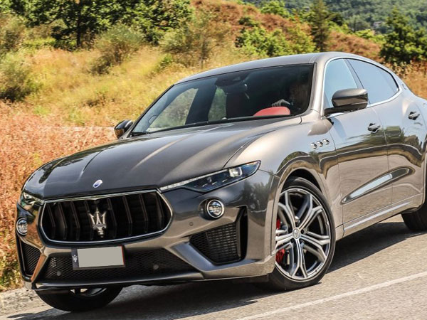 Maserati Levante Trofeo với động cơ siêu xe Ferrari đầu tiên về Việt Nam với giá 15 tỷ đồng