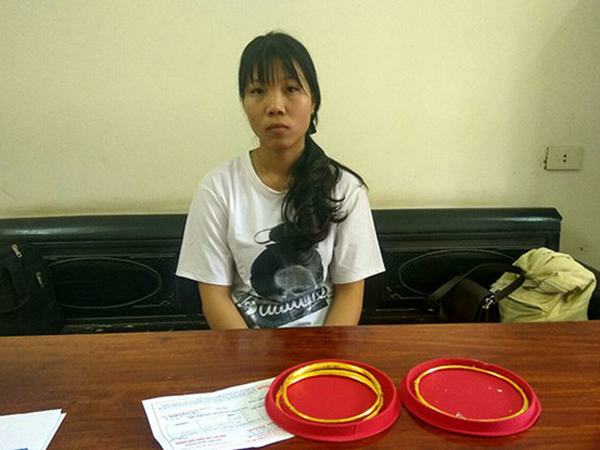 Cô dâu bị bạn thân trộm hơn 1 cây vàng của hồi môn trong lễ cưới