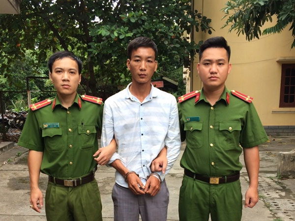 Nữ công nhân bị bạn trai dùng búa tấn công cướp xe máy