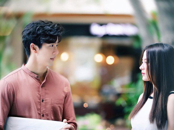 Cùng mẹ đi đánh ghen, lao vào nhà nghỉ chết sững khi nhìn thấy mặt 'tiểu tam'