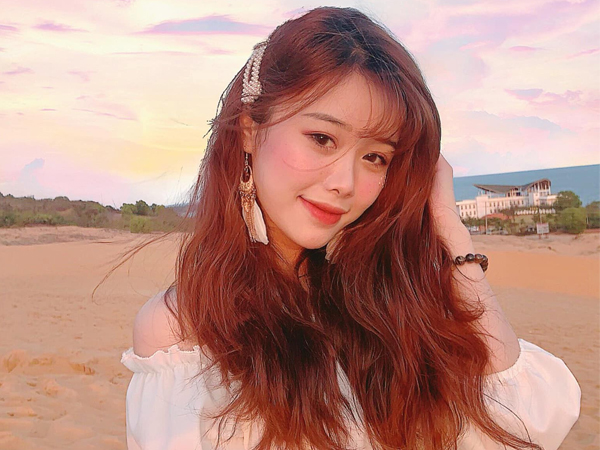 Bị chê kém thông minh và xin việc nhờ hậu thuẫn chỉ vì không biết xem đồng hồ, bạn gái Văn Toàn thẳng thắn đáp trả