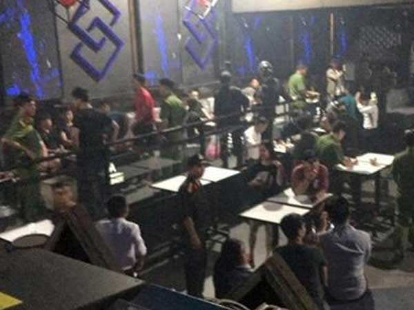 Dân chơi tụ tập thác loạn ở Long Thành