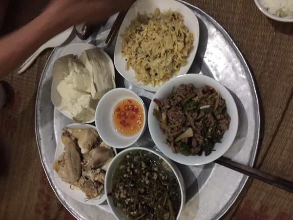 Hiếm khi ông xã vào bếp, thành quả khiến nhiều người xuýt xoa nhưng vợ trẻ lại thót tim khi nhìn 'chiến trường để lại'