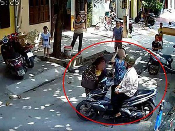 Vụ vợ ôm đầu đầy máu bị 'tiểu tam' đánh chửi đến bật khóc: Người chồng nói gì về việc không can ngăn?