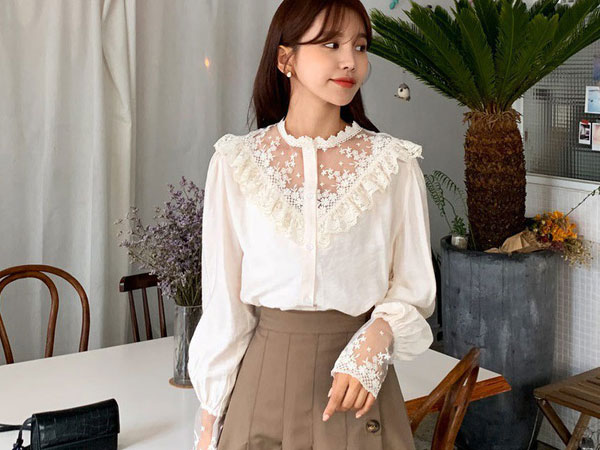 Sẽ thật phí cả mùa Thu nếu bạn chưa sắm mẫu áo điệu đà 'diện lên đẹp một - chụp hình sống ảo đẹp mười'