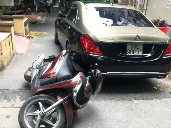 Người đi siêu xe Maybach, tự xưng lái xe của lãnh đạo Bộ Công an là ai?