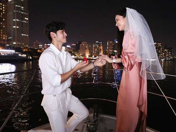 Kỉ lục yêu đương đã thuộc về Trang Anna: Công khai được 19 ngày, hôm nay nhận nhẫn cầu hôn từ trai đẹp gốc Thái