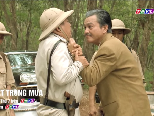 Tiếng sét trong mưa tập 39: Liều mình cứu anh trai khỏi biển lửa, Hải vẫn bị cha ruột bắn chết?