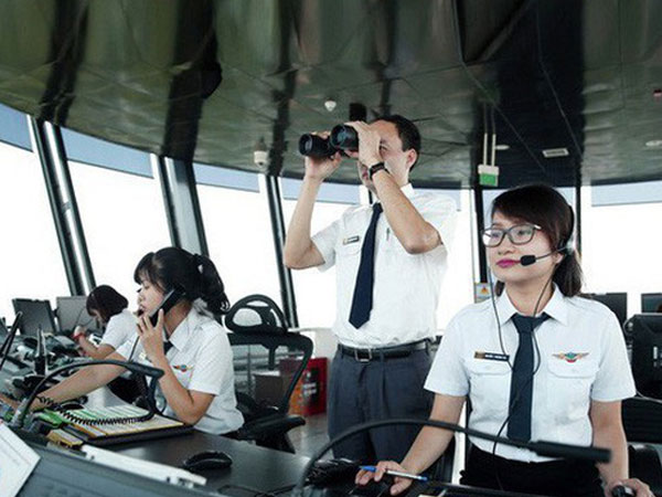 Trả lương giám sát 200 triệu VND/tháng, tại sao Cục Hàng không vẫn thiếu giám sát viên?