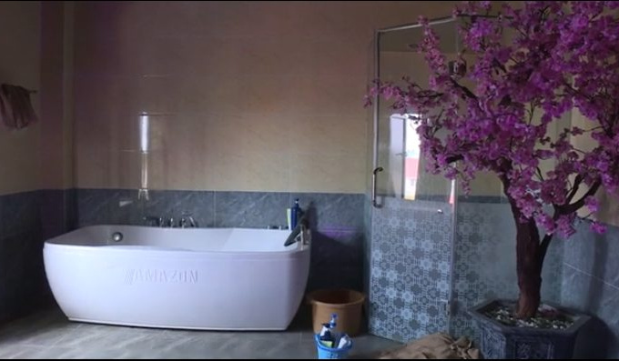 Đột kích cơ sở massage Ruby, bắt quả tang 5 nhân viên đang kích dục cho khách