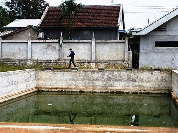 Nam sinh lớp 7 tử vong bất thường tại bể bơi ở Thừa Thiên Huế