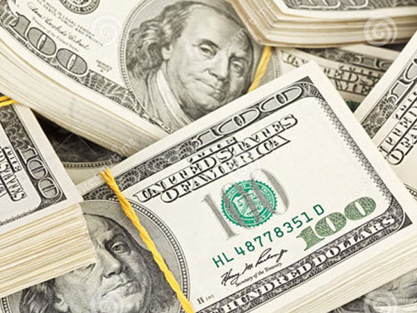 Dòng tiền tỷ USD đổ về, đại gia 10 năm ốm yếu bỗng sáng lòa