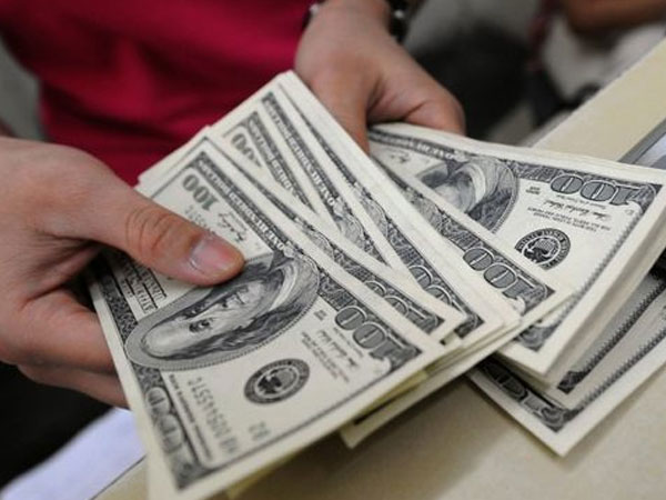 Vay nợ thêm gần 500 ngàn tỷ để bù đắp thiếu tiền chi tiêu