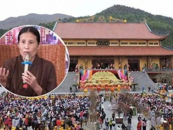'Trả nợ cho vong' ở chùa Ba Vàng là trái Luật tín ngưỡng, tôn giáo