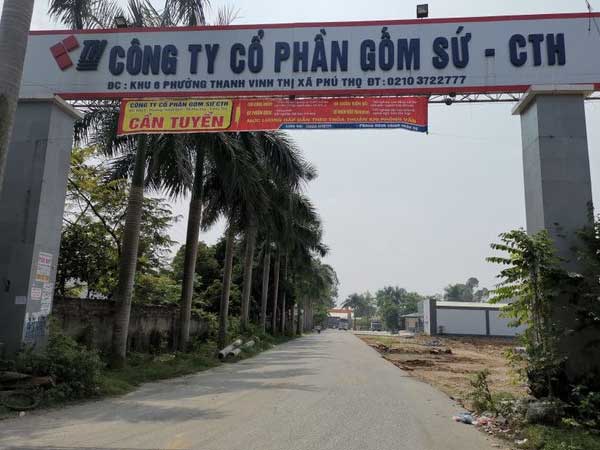 Vụ ô nhiễm nước sông Đà: Con gái Chủ tịch Công ty gốm sứ đồng ý trả tiền xử lý dầu thải cho Vũ?