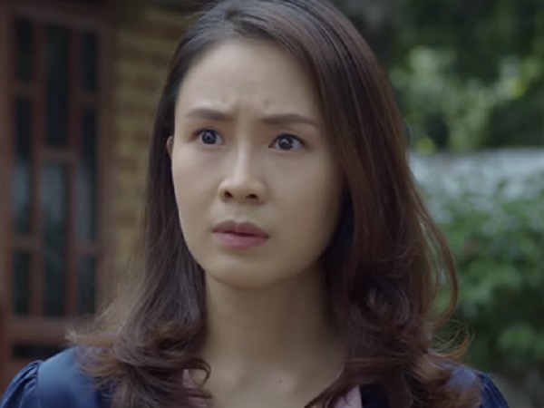 Hoa hồng trên ngực trái: Cả nhà mẹ đẻ bị Thái đuổi ra đường, Khuê còn chờ gì mà chưa... dò vé số?