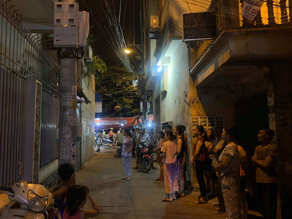 NÓNG: Nghi xuống thau rửa bể nước ngầm ở Hà Nội rồi gặp nạn, con trai tổ trưởng tổ dân phố tử vong thương tâm