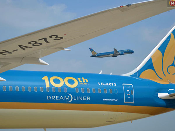 Vietnam Airlines đón chiếc máy bay thứ 100, bổ sung máy bay thân rộng vào đoàn bay hiện đại